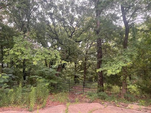 LAND - Poteau, OK