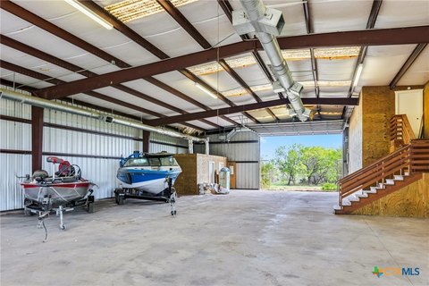 Versatile Land Near Seguin, TX