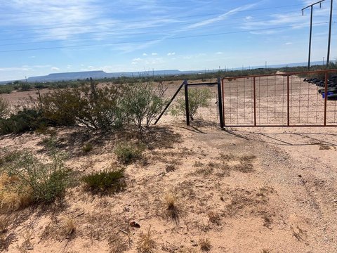 5-Acre Land in McCamey, TX