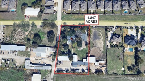 Land with Horse Barn and Homes