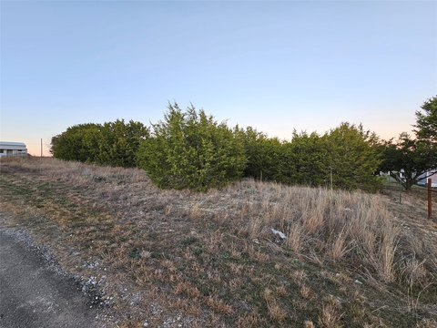One Acre Interior Lot