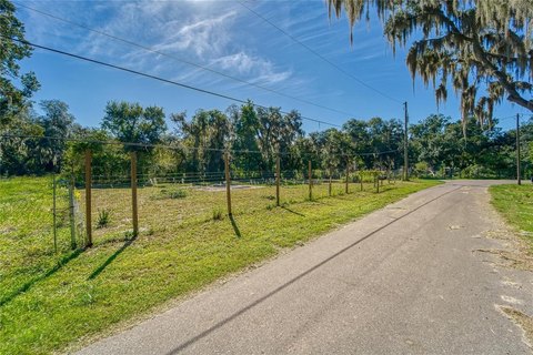 Land, DOVER, FL