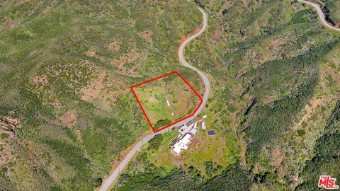 Mulholland Highway Land Opportunity