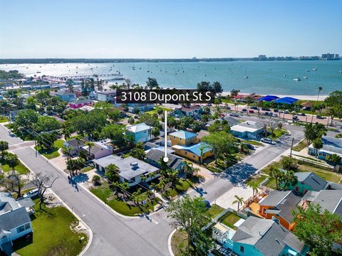 Land, GULFPORT, FL