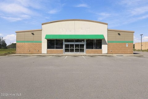 Freestanding Retail Building