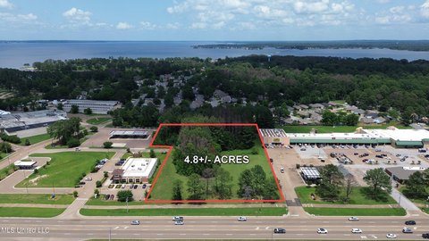 Prime Commercial Land on Spillway