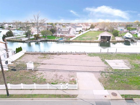 Waterfront Land in Massapequa, NY