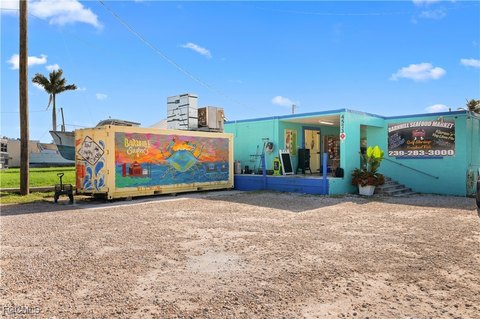 Historic Matlacha Corner Retail Opportunity