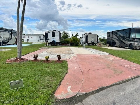 Fort Myers RV/Mobile Home Lot