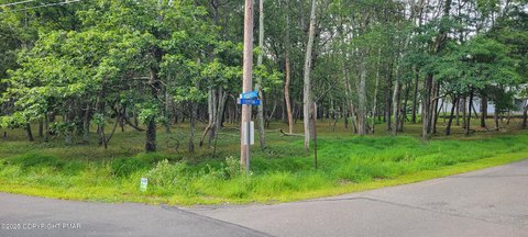 Spacious Corner Lot in Albrightsville