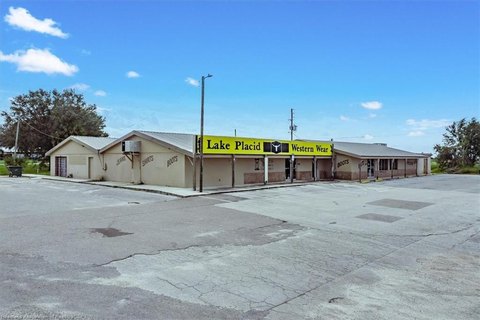 Single-Story Storefront Property