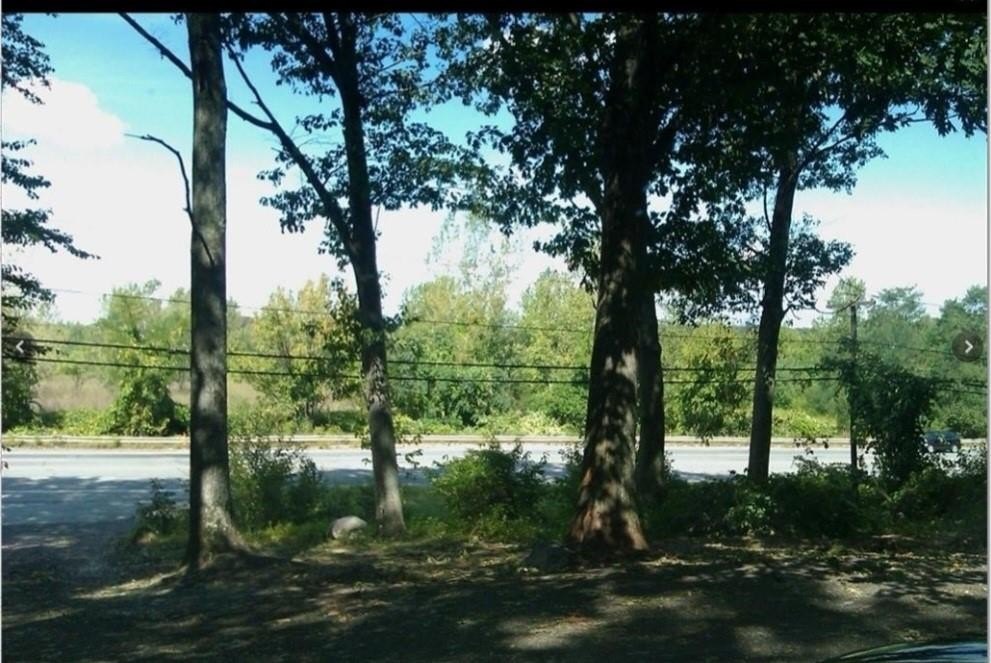 Commercial Property Near Amazon Facility