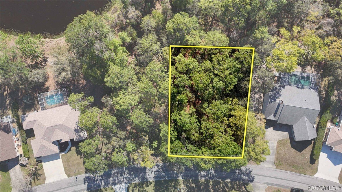 Vacant Land in Sugar Mill Woods
