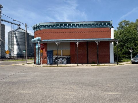 Residential Income Building