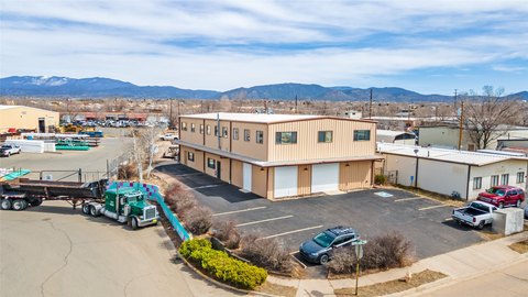 Santa Fe Commercial Building For Sale
