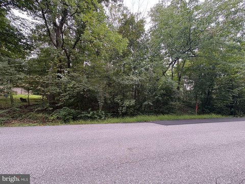Land, EAST BERLIN, PA