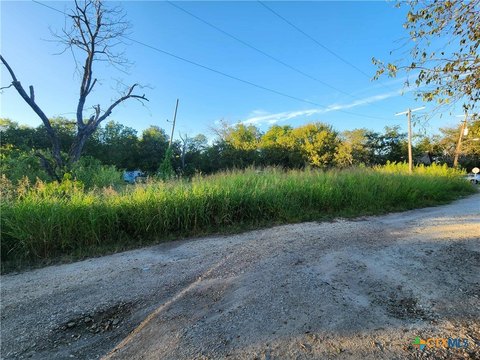 Land For Sale in Mart