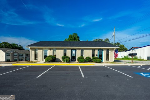 Commercial Building on High-Traffic Road