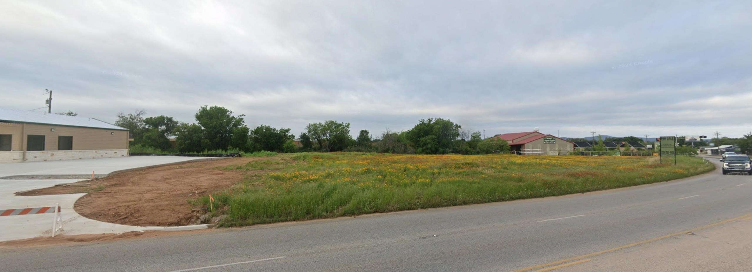 Commercial Land in Kingsland, TX