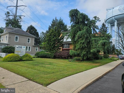 Functional Office Suite For Lease