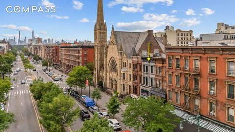 Renovated Mixed-Use Townhouse
