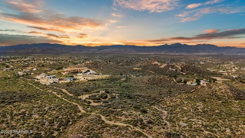 Kirkland Land Bordering National Forest