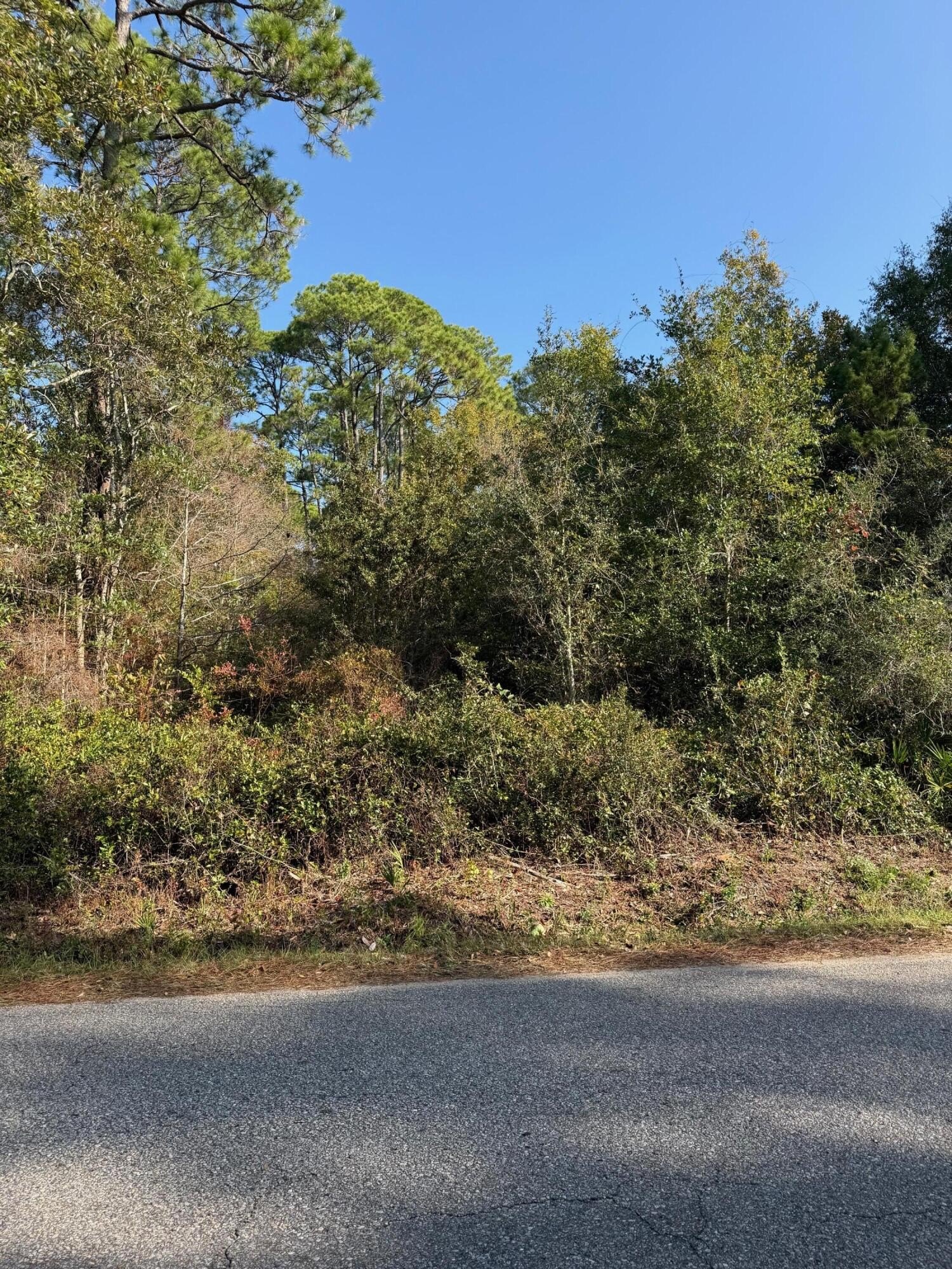 Residential Lot in Navarre, FL