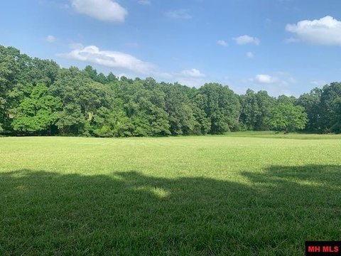 LAND - Yellville, AR