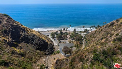 Land, Malibu, CA