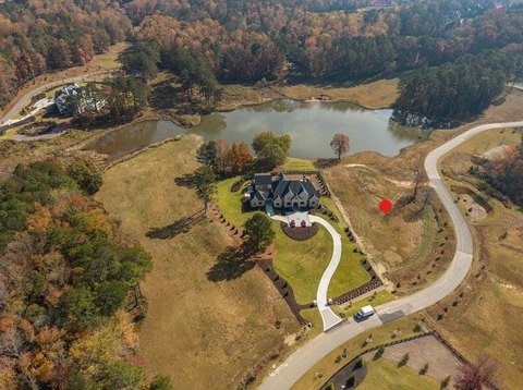 Lakefront Estate Lot in Milton