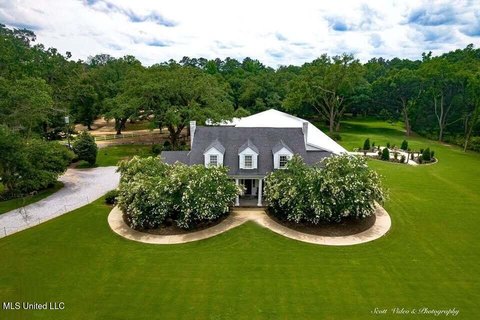 Summit MS Event Venue Estate