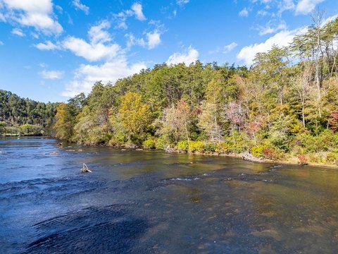 Riverfront Homesite in Gated Community