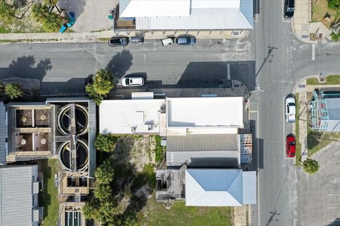 Cedar Key Commercial Building