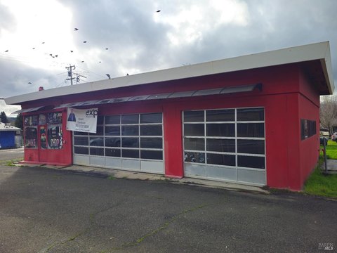Metal Building with Wraparound Driveway