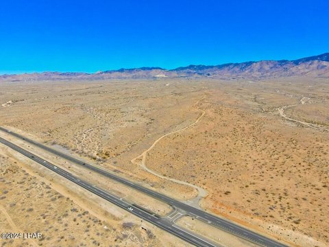 277+ Acres on Interstate 11