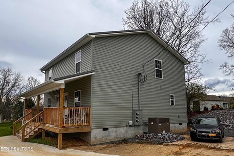 Well-Maintained Duplex in Athens, TN