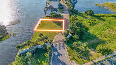 Land, Pensacola, FL