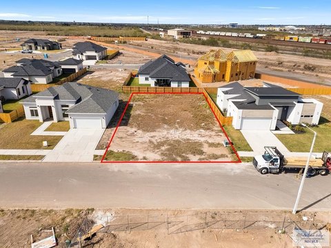 Residential Land in Brownsville, TX
