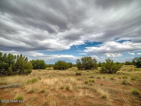 Expansive Land in Chevelon Canyon