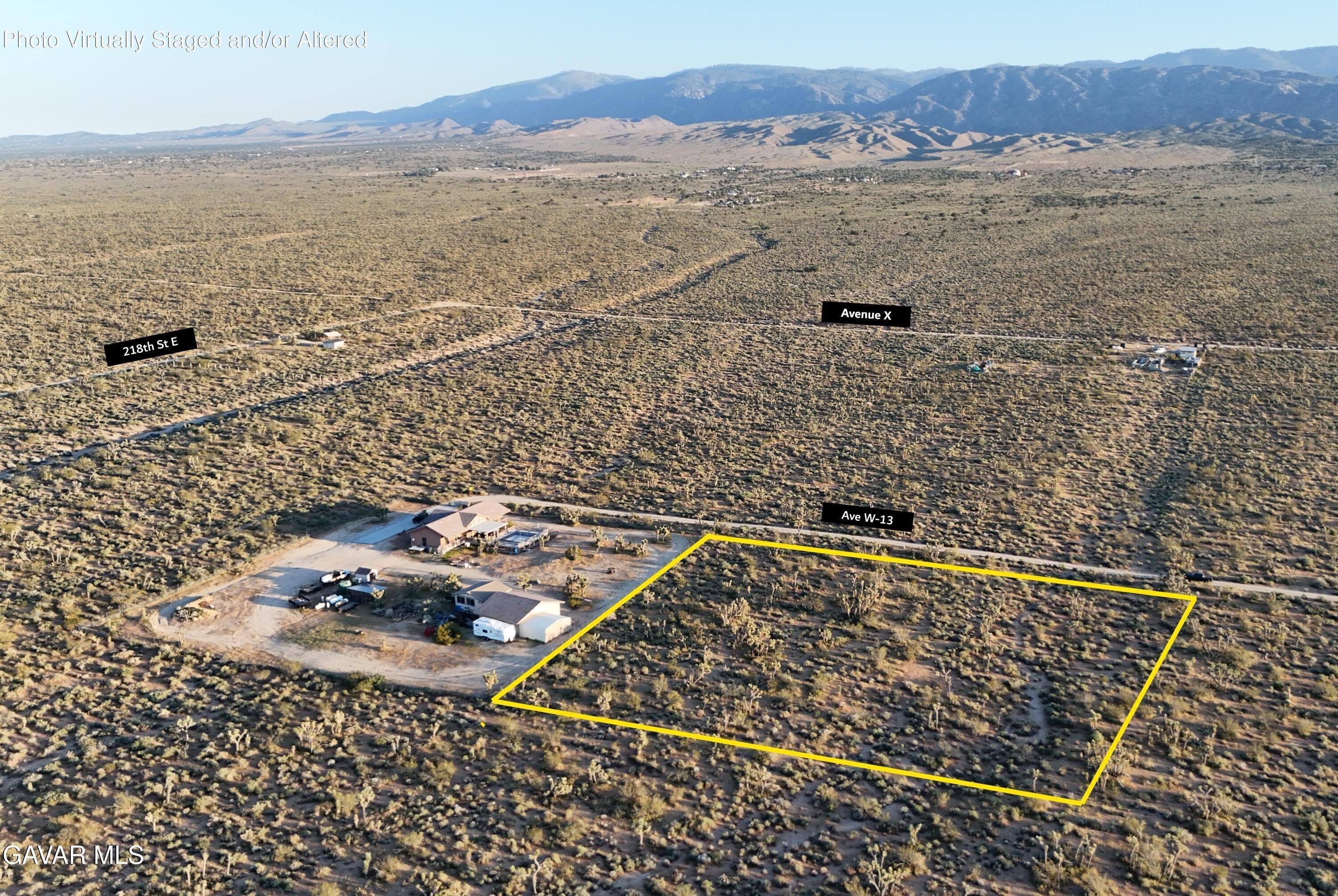 Land in Llano, California
