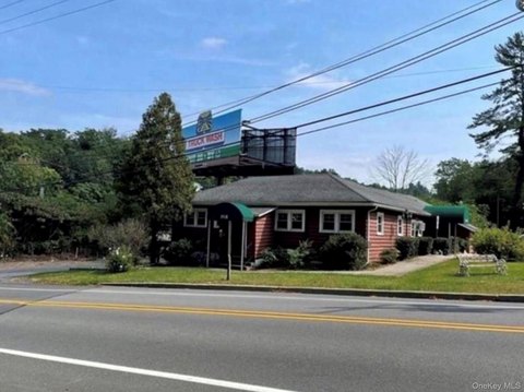 Restaurant Property Near Interstate 84