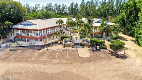 Sanibel Restaurant and Retail Business