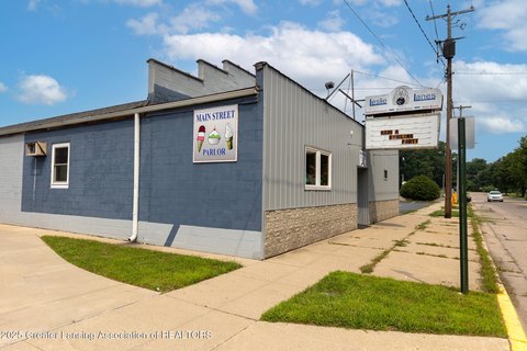 Downtown Leslie Commercial Opportunity