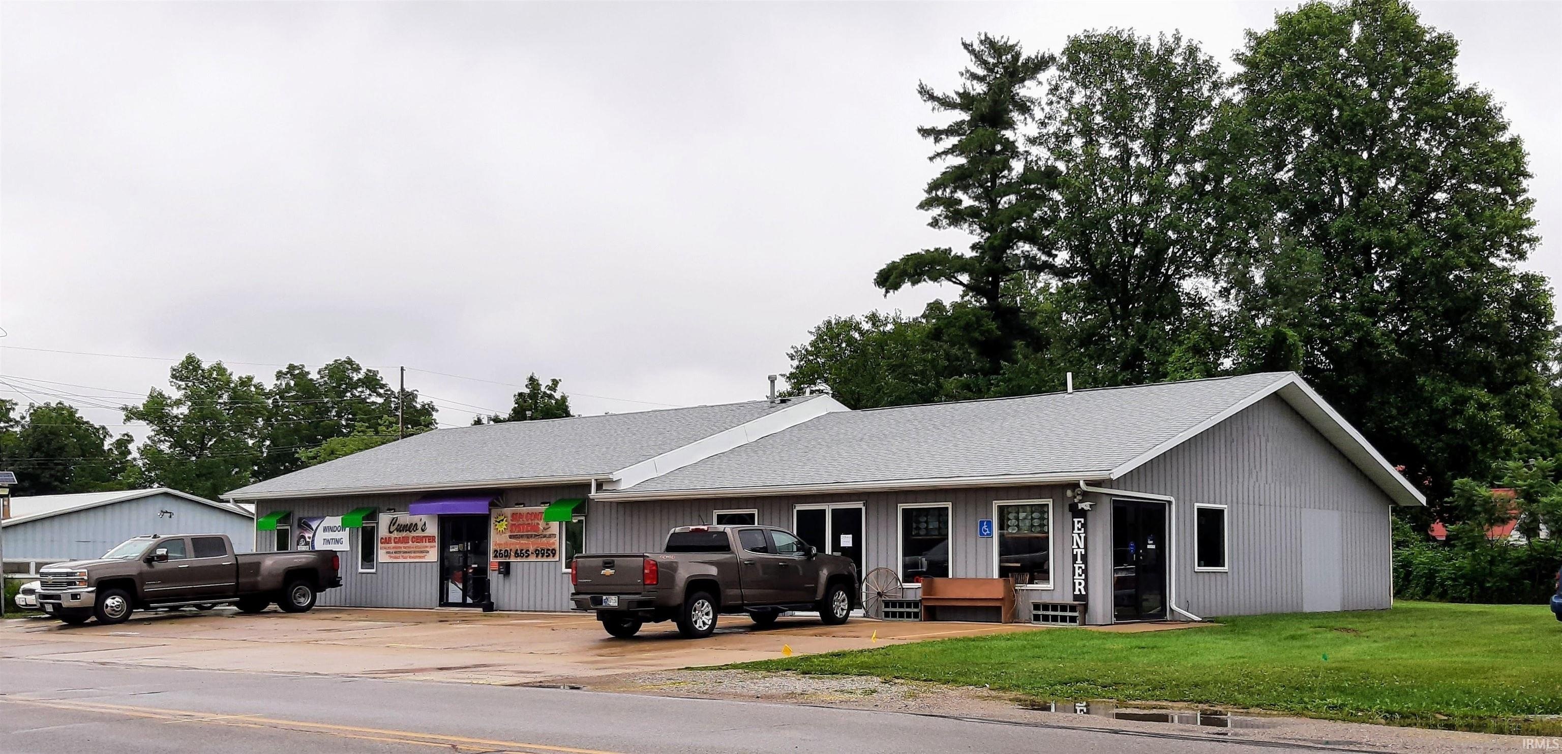 Retail Space in Angola, IN
