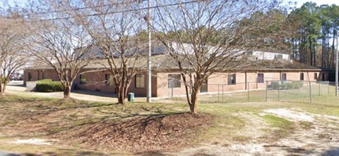 Spacious Facility with Flexible Layout