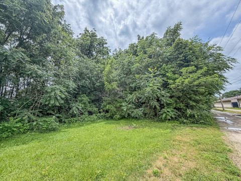 LAND - Champaign, IL