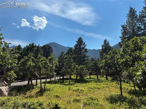 Broadmoor Resort Community Land