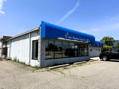 Warren Retail/Industrial Buildings on Highway