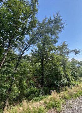 LAND - Broken Bow, OK