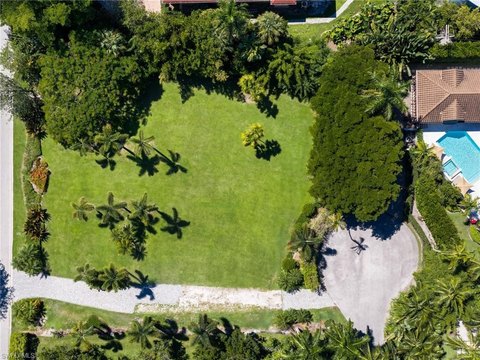 Land, NAPLES, FL